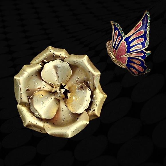 Golden Dew Kissed Metal Rose w/ Enamel Butterfly - Picture 1 of 7